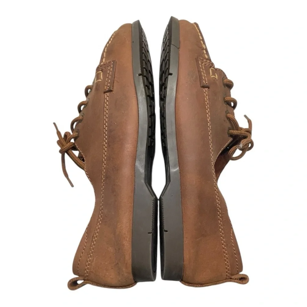 Trader Bay brown leather moccasins / boat shoes Size 9
